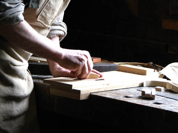 Ofrecemos un servicio de <strong>carpinterÃ­a  de madera y ebanisterÃ­a en Bigues i Riells</strong> adaptado a las necesidades del <strong>cliente</strong>.